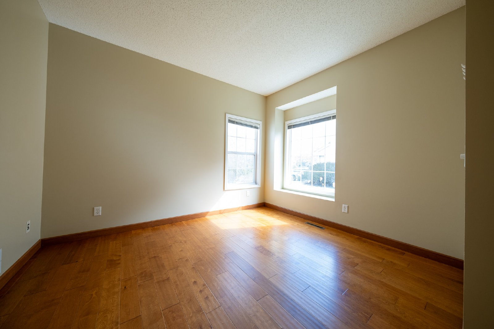 Rath Place, Eden Prairie (9345) JH ER1 **HWP** - 1 property image