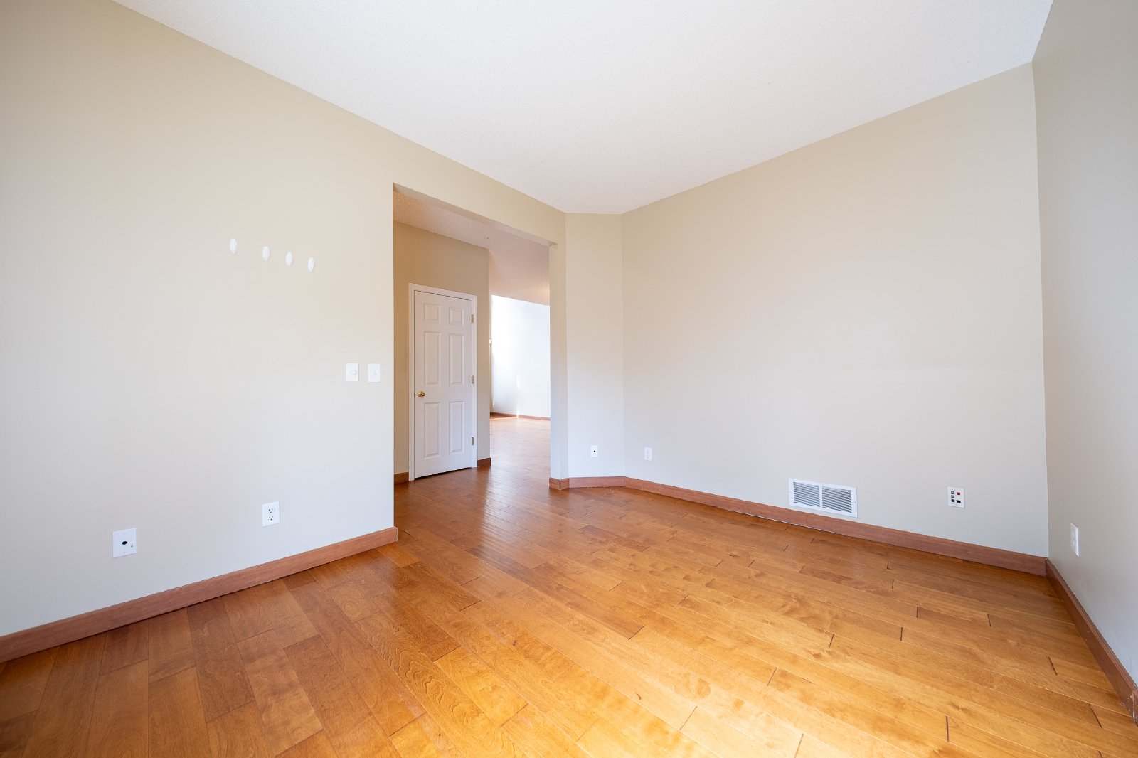 Rath Place, Eden Prairie (9345) JH ER1 **HWP** - 1 property image