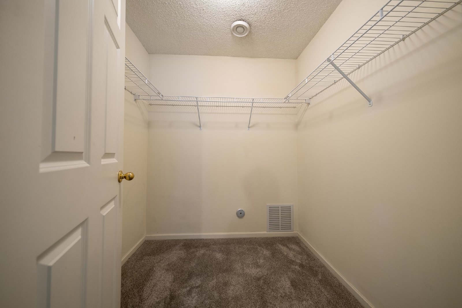 Rath Place, Eden Prairie (9345) JH ER1 **HWP** - 1 property image