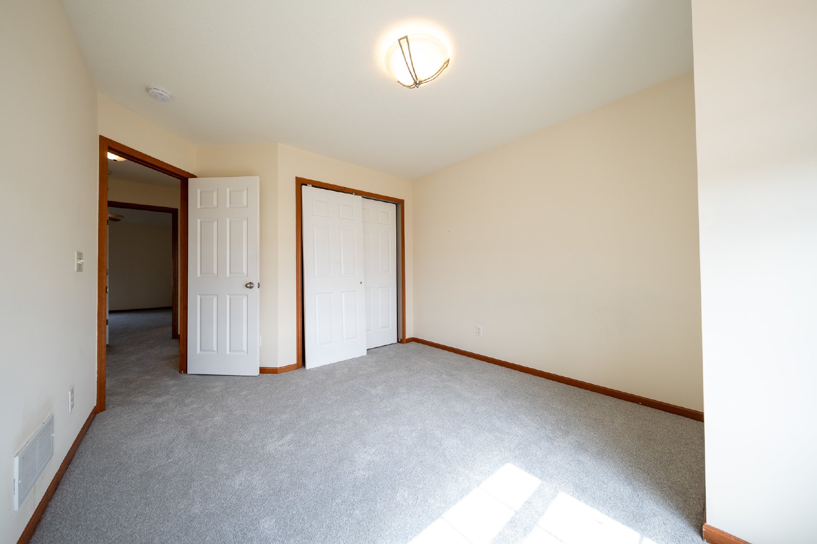 Gentian Drive, Eden Prairie (10006) JH MG1 **HWP** - 1 property image