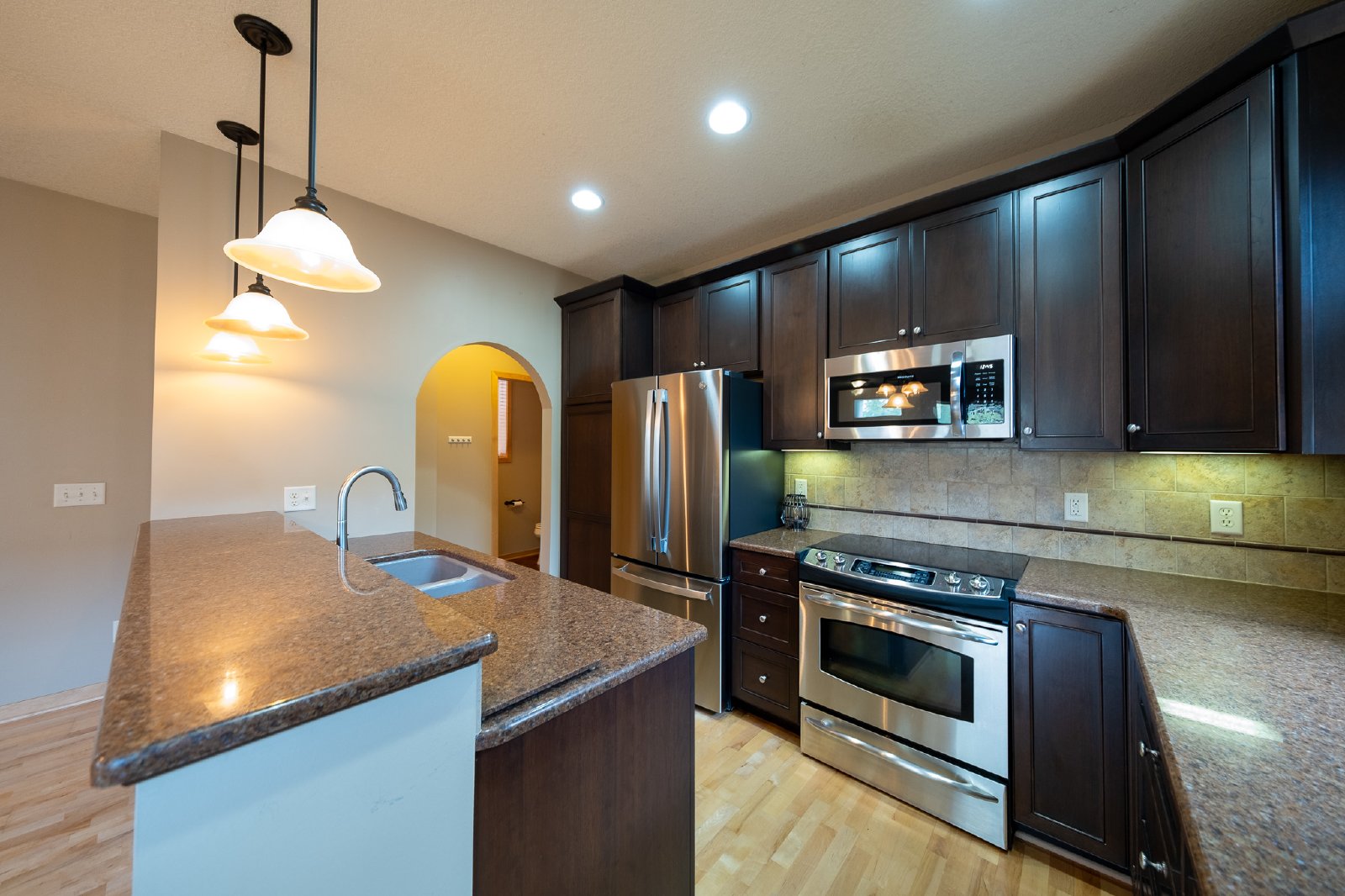 Berwood Avenue West, Vadnais Heights (852) MJ KK1 - 1 property image