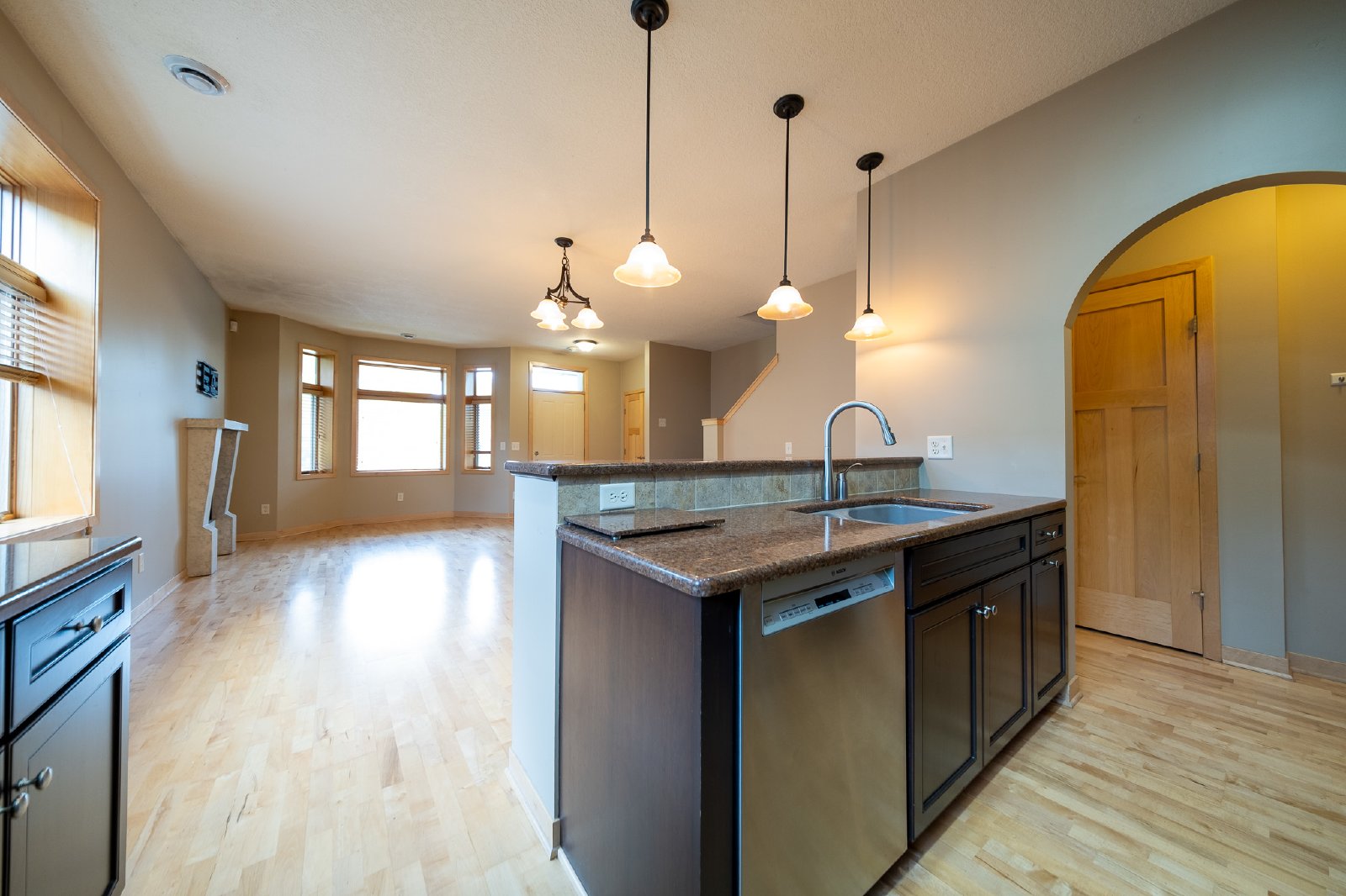 Berwood Avenue West, Vadnais Heights (852) MJ KK1 - 1 property image