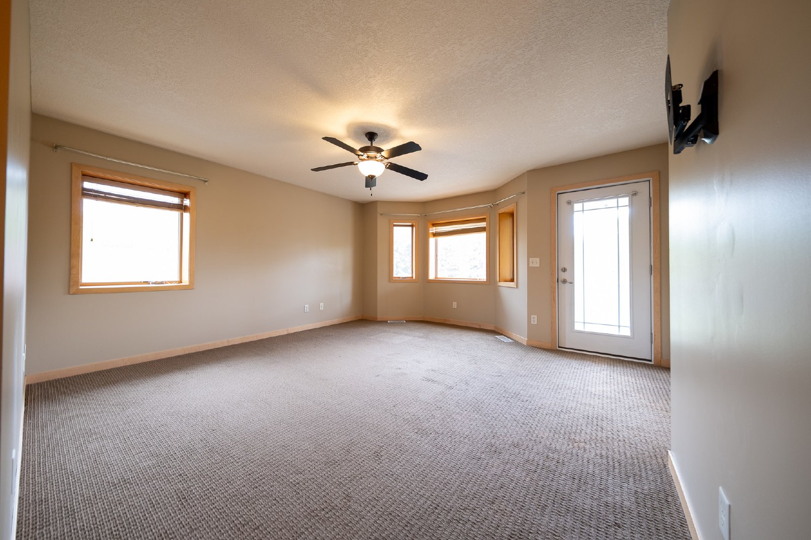 Berwood Avenue West, Vadnais Heights (852) MJ KK1 - 1 property image