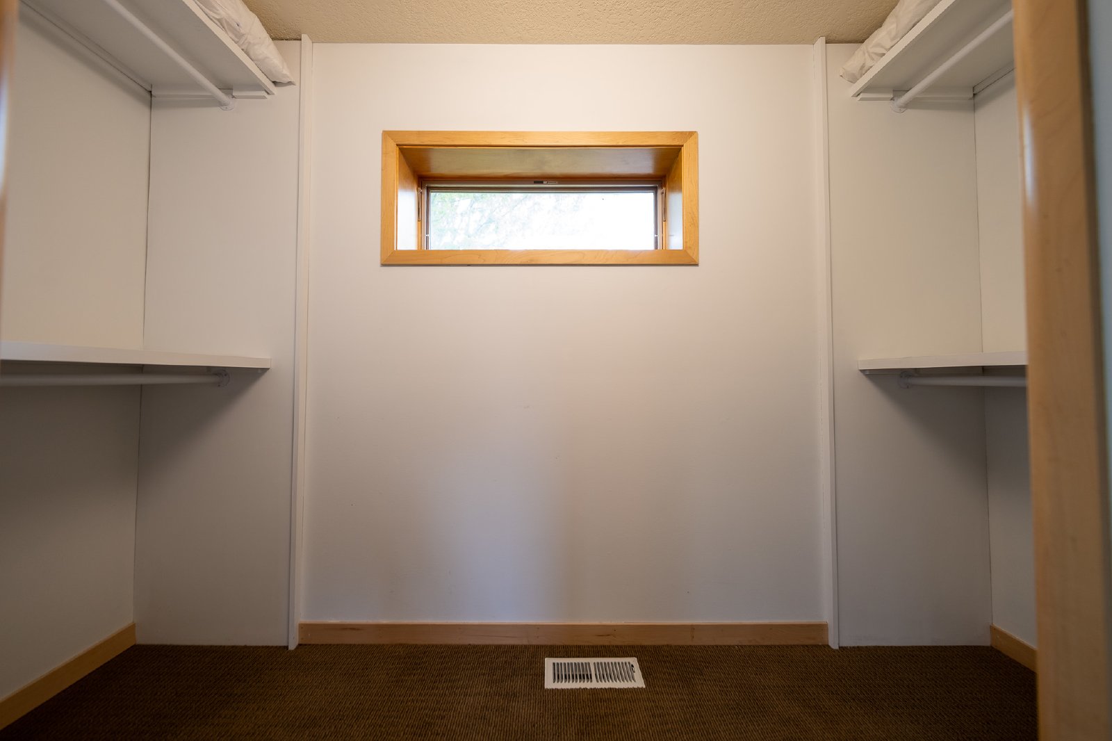 Berwood Avenue West, Vadnais Heights (852) MJ KK1 - 1 property image