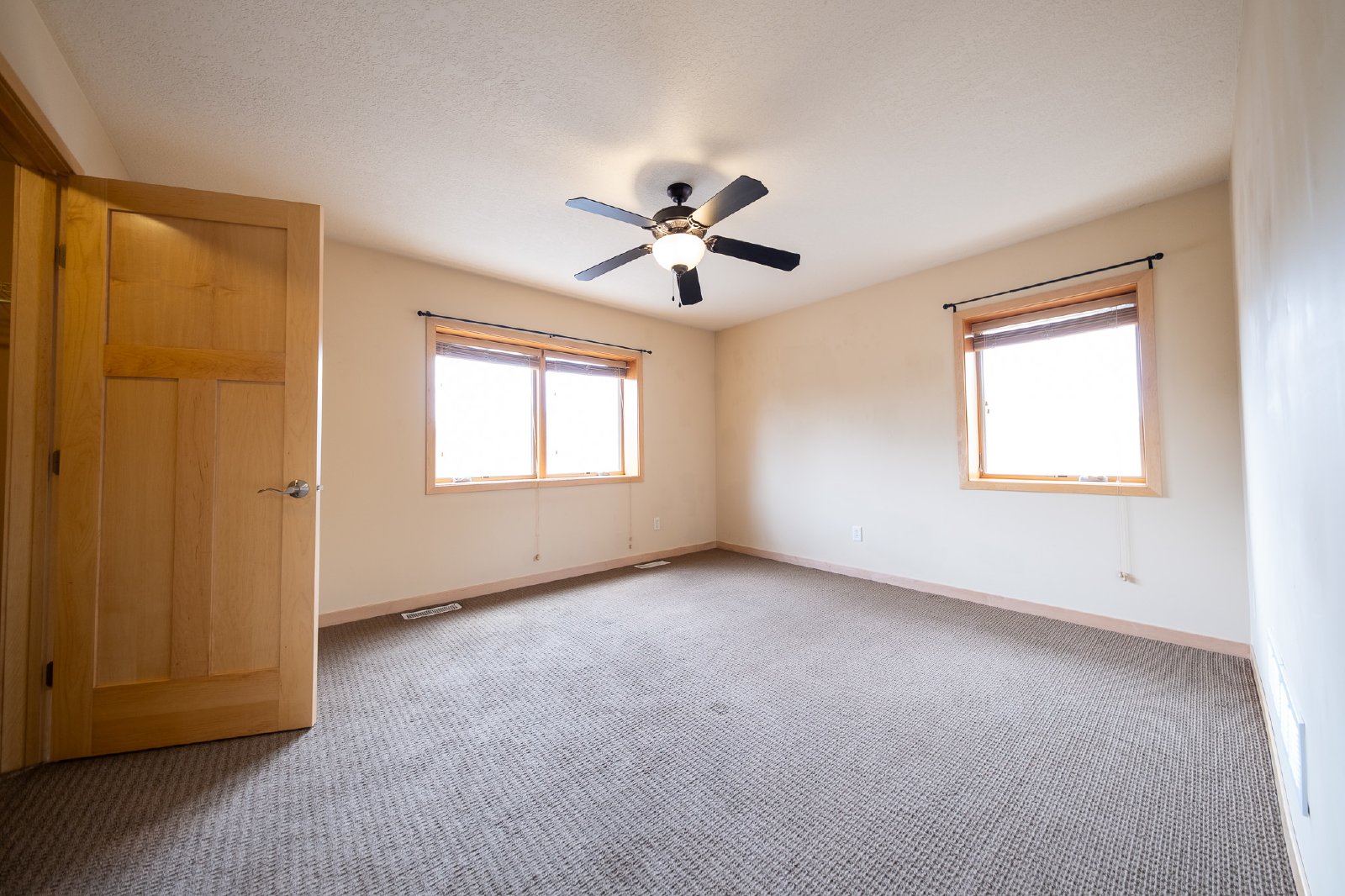Berwood Avenue West, Vadnais Heights (852) MJ KK1 - 1 property image