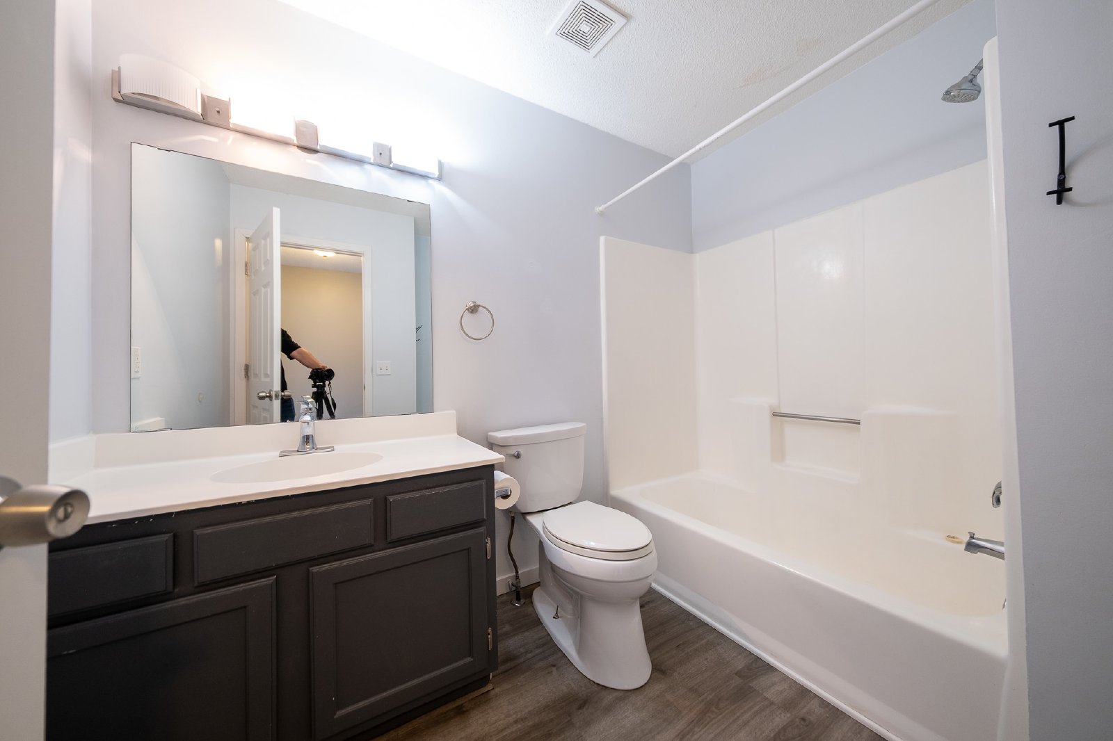 South Meadowlark Road, Eagan (4108) LS KK1 *HWP* - 1 property image
