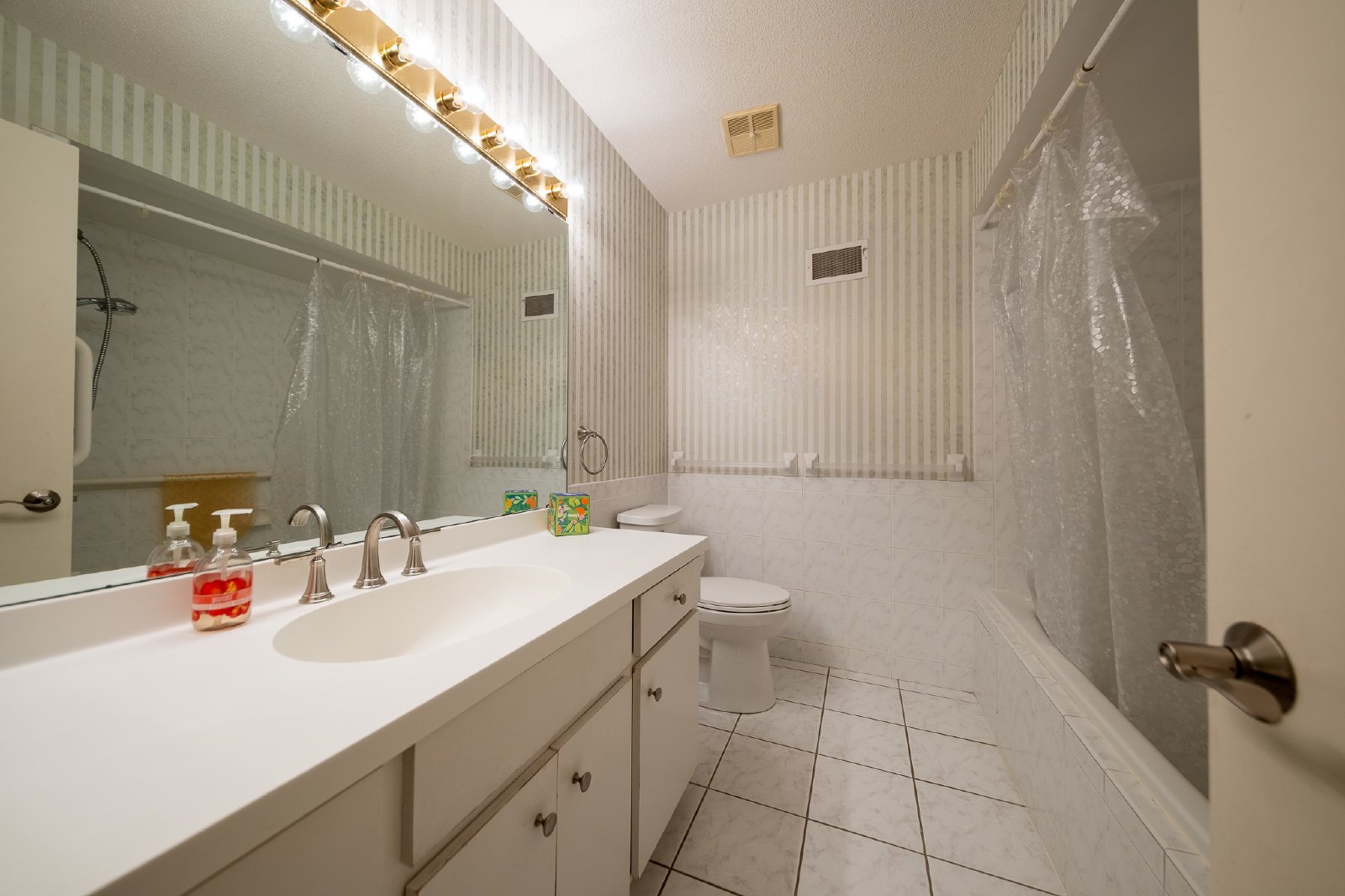 Reflection Road, Apple Valley (469) JP KZ1 - 1 property image