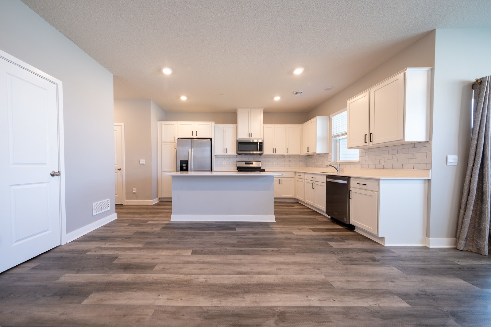 Kaylemore Trail, Rosemount (13748) LS JS1 - 1 property image