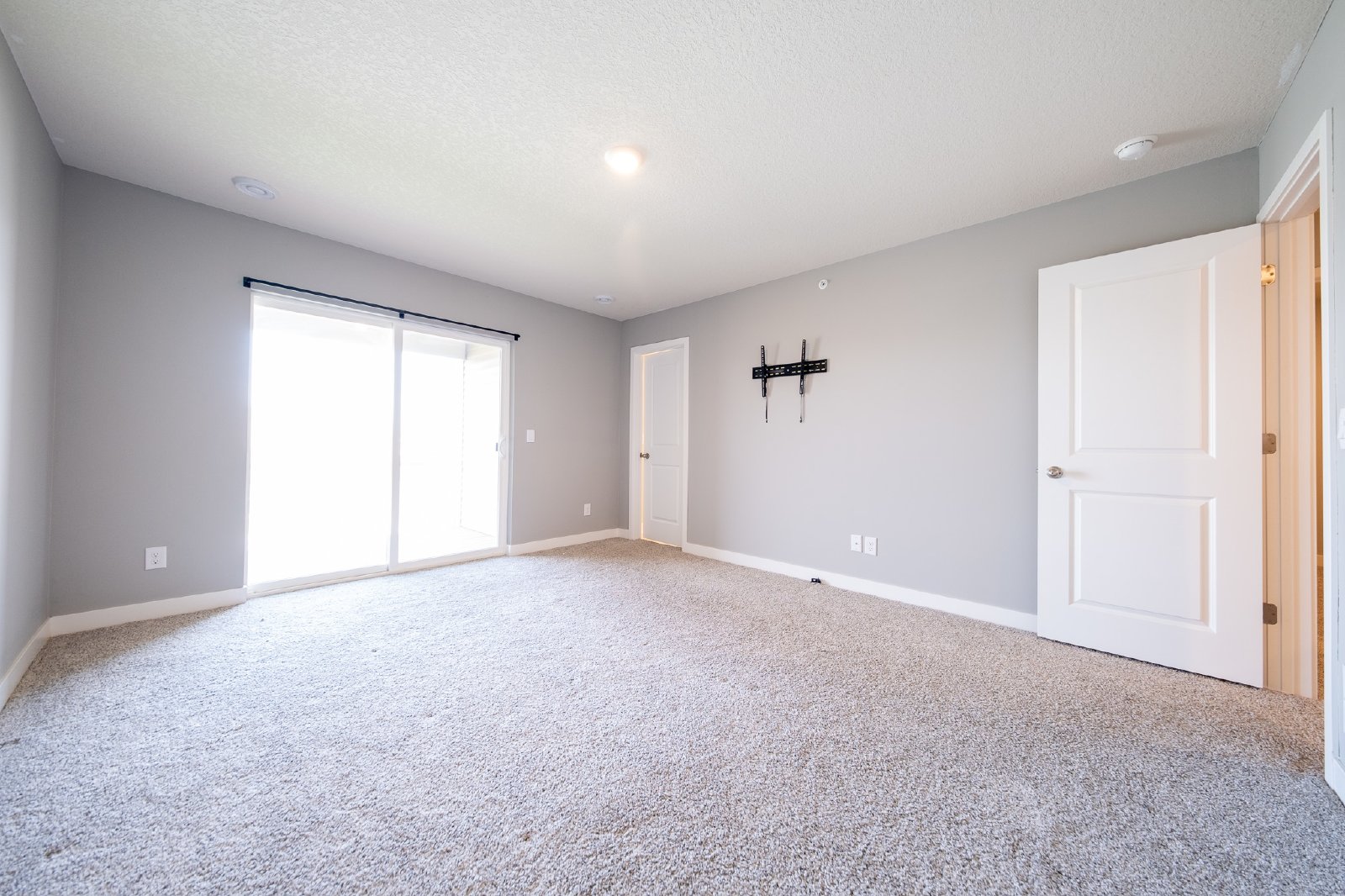 Kaylemore Trail, Rosemount (13748) LS JS1 - 1 property image
