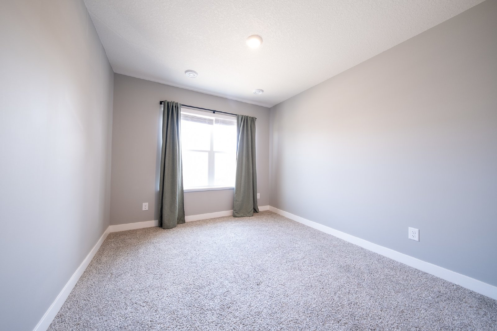 Kaylemore Trail, Rosemount (13748) LS JS1 - 1 property image