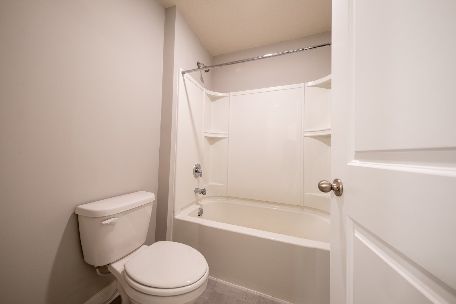 Kaylemore Trail, Rosemount (13748) LS JS1 - 1 property image