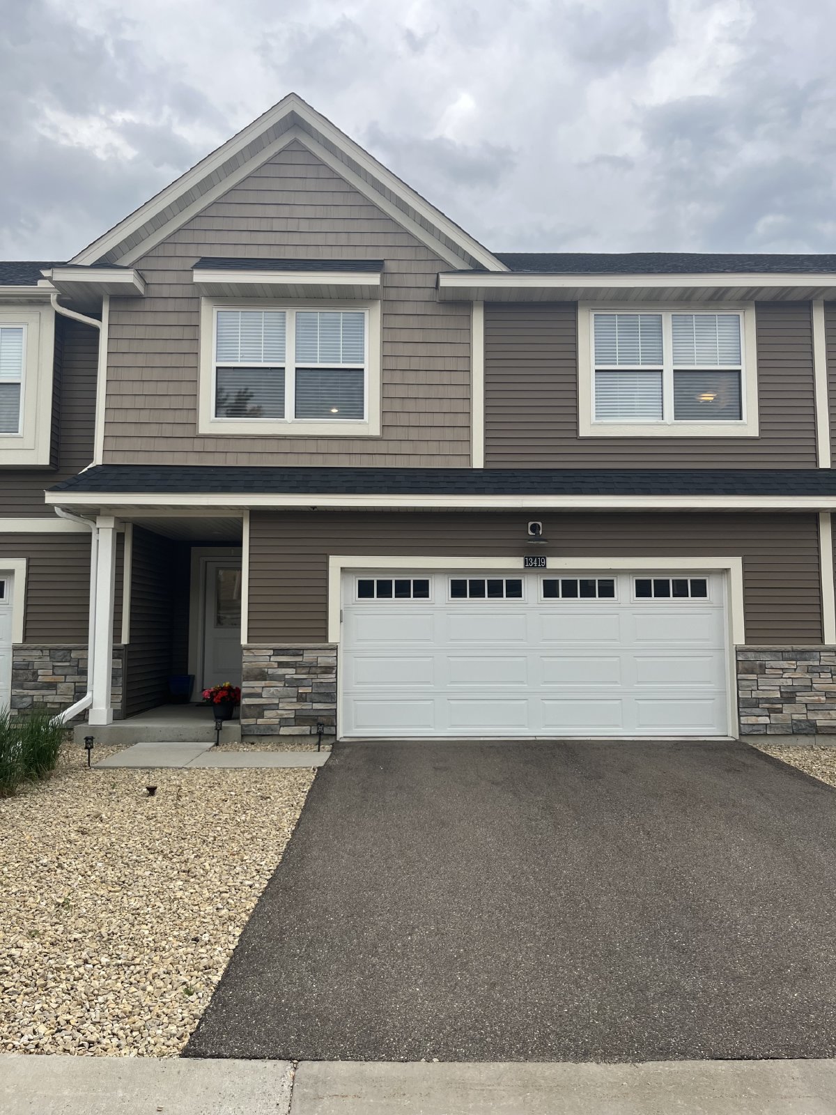 Bronze Parkway, Rosemount (13419) LS ER1 - 1 property image