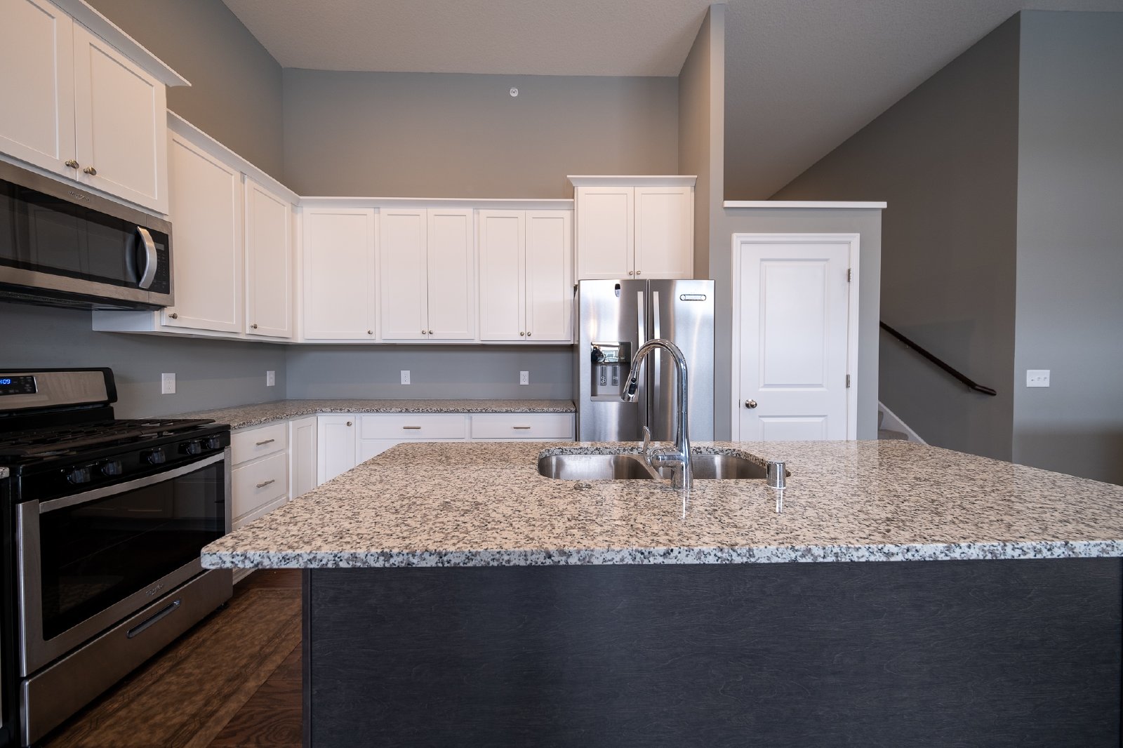Bronze Parkway, Rosemount (13419) LS ER1 - 1 property image