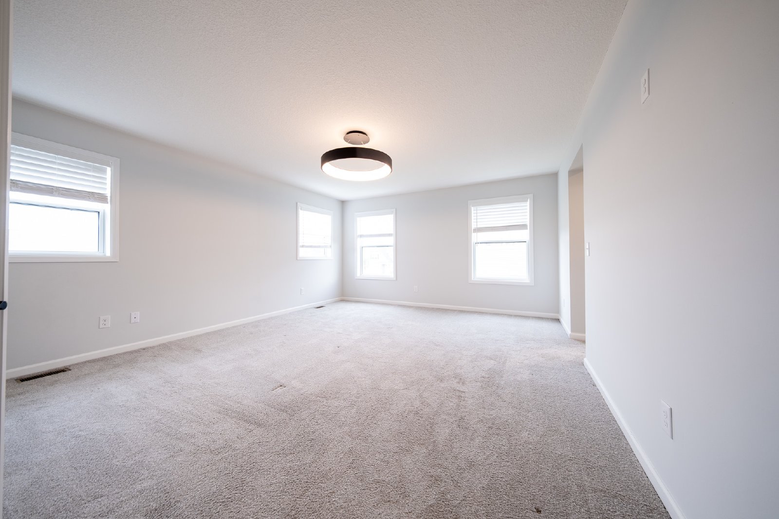 Thrush Street, Shakopee (3849) LS JS1 - 1 property image