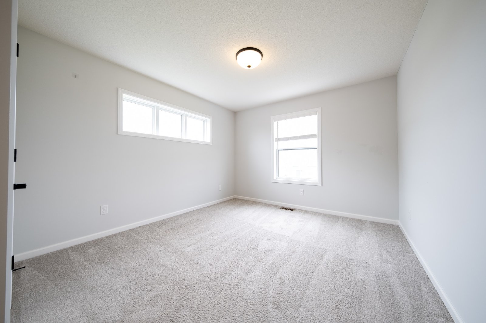 Thrush Street, Shakopee (3849) LS JS1 - 1 property image