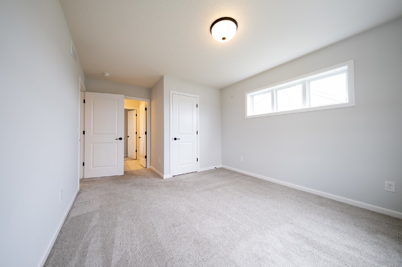 Thrush Street, Shakopee (3849) LS JS1 - 1 property image