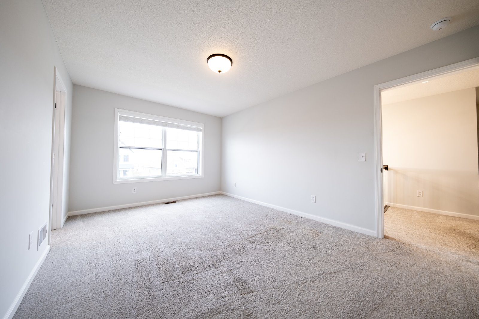 Thrush Street, Shakopee (3849) LS JS1 - 1 property image