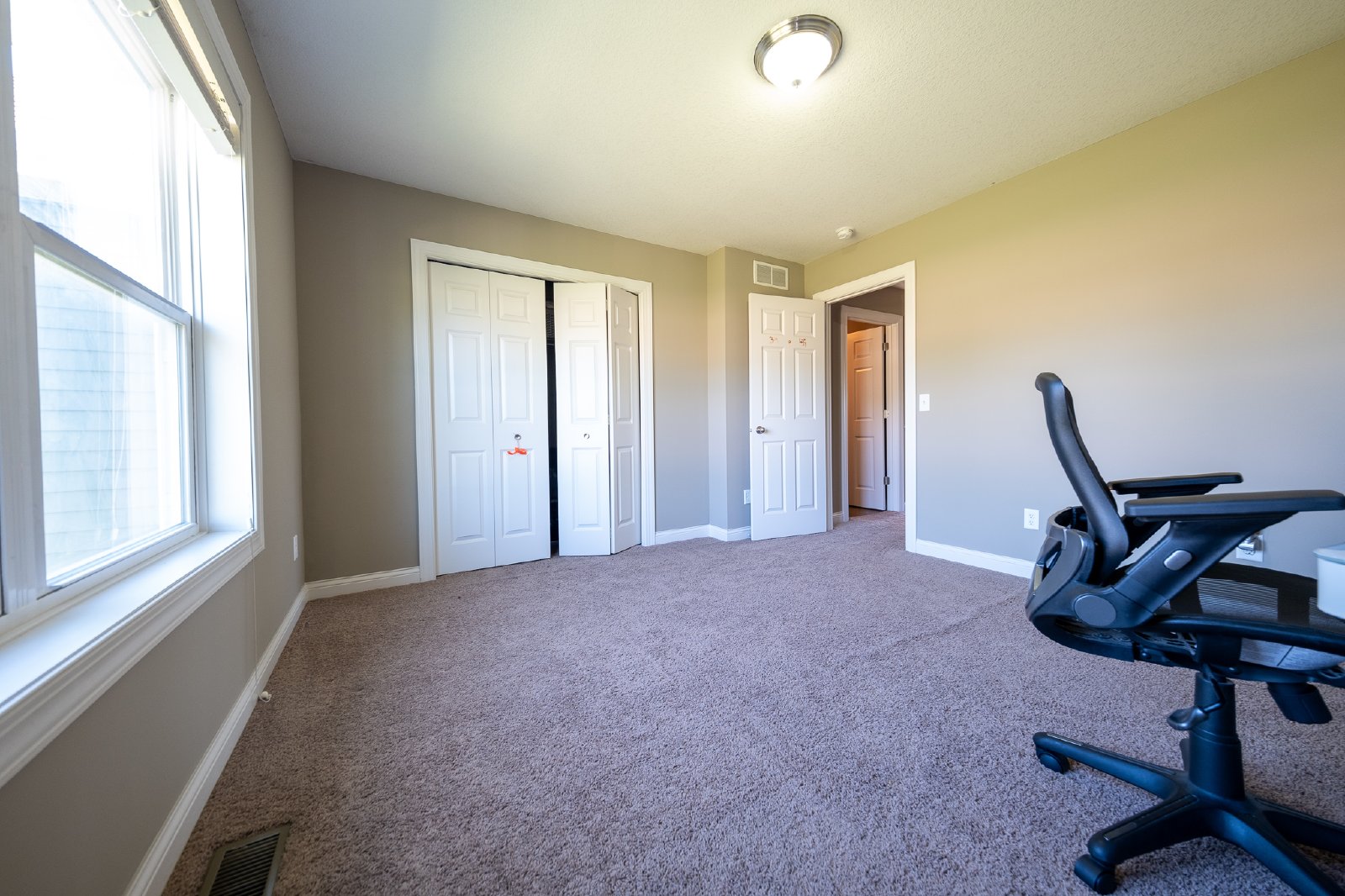 Eagle Creek Way, Apple Valley (15356) JP MG1 - 1 property image