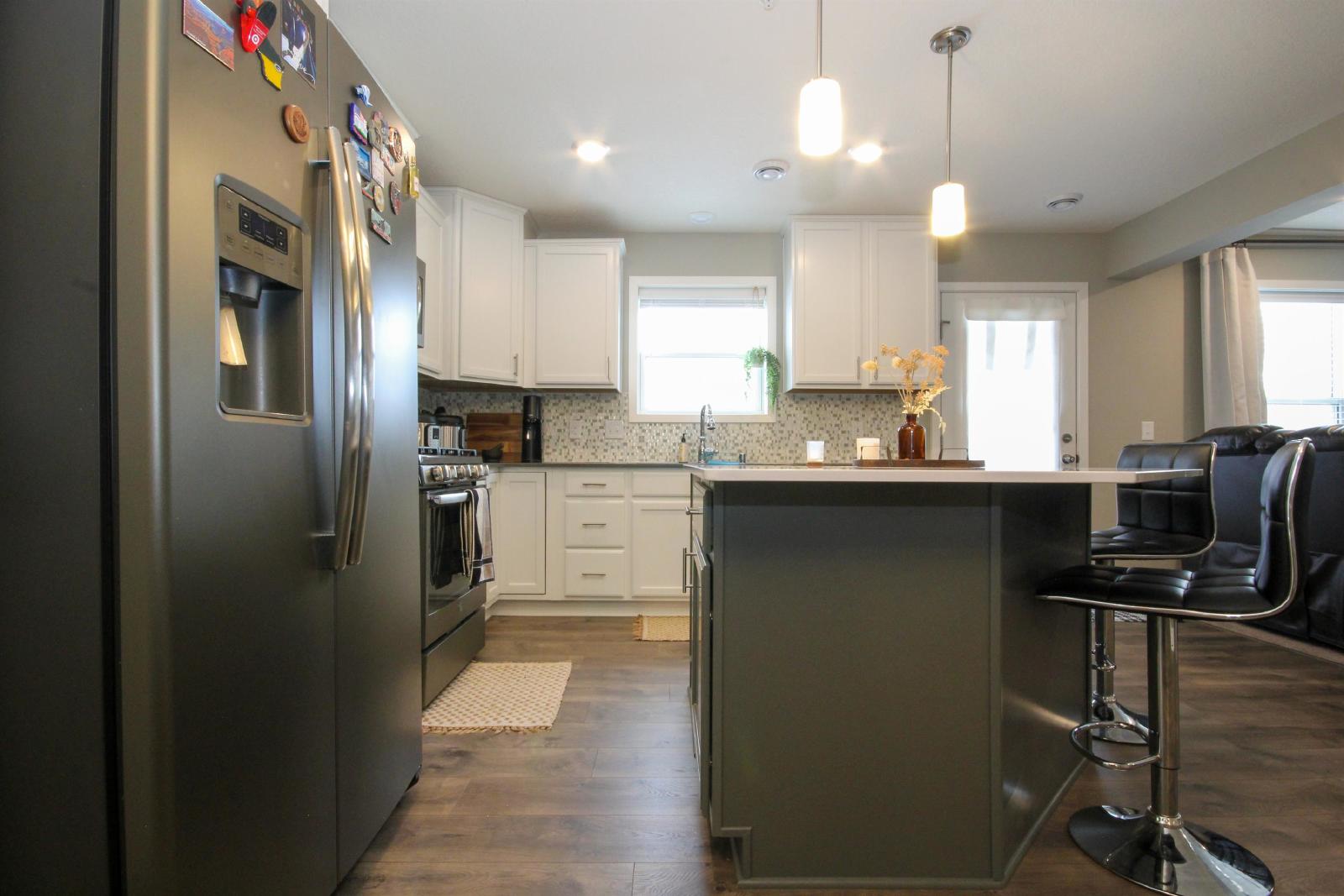 102nd Place North, Maple Grove (13789) LS KZ1 - 1 property image