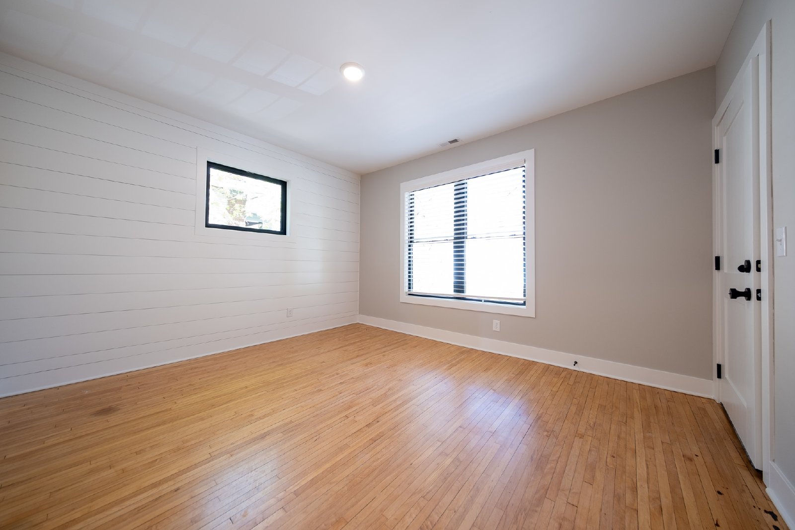 2nd Avenue South, Minneapolis (2612) MJ ER1 *HWP* - 3 property image