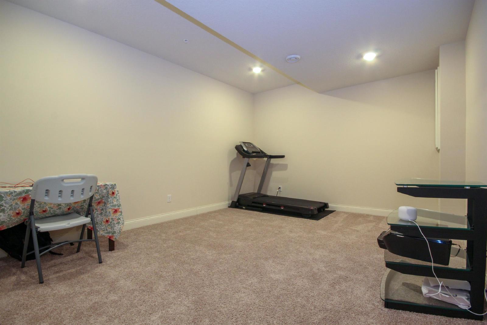 Glassfern Lane, Lakeville (18170) LY KZ1 - 1 property image