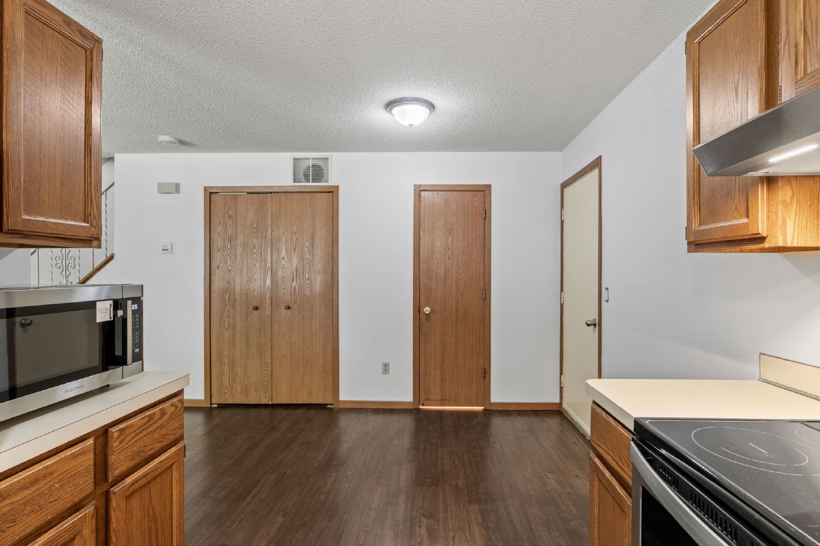 Zenith Lane, Eden Prairie (13317) LS ER1 - 1 property image