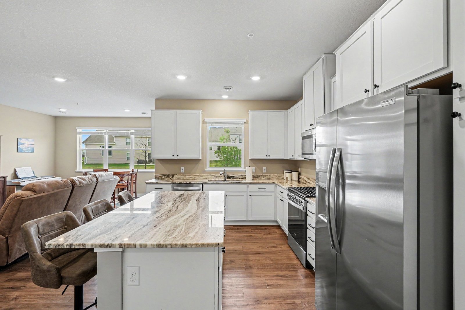 Kaylemore Trail, Rosemount (13860) LS KK1 - 1 property image