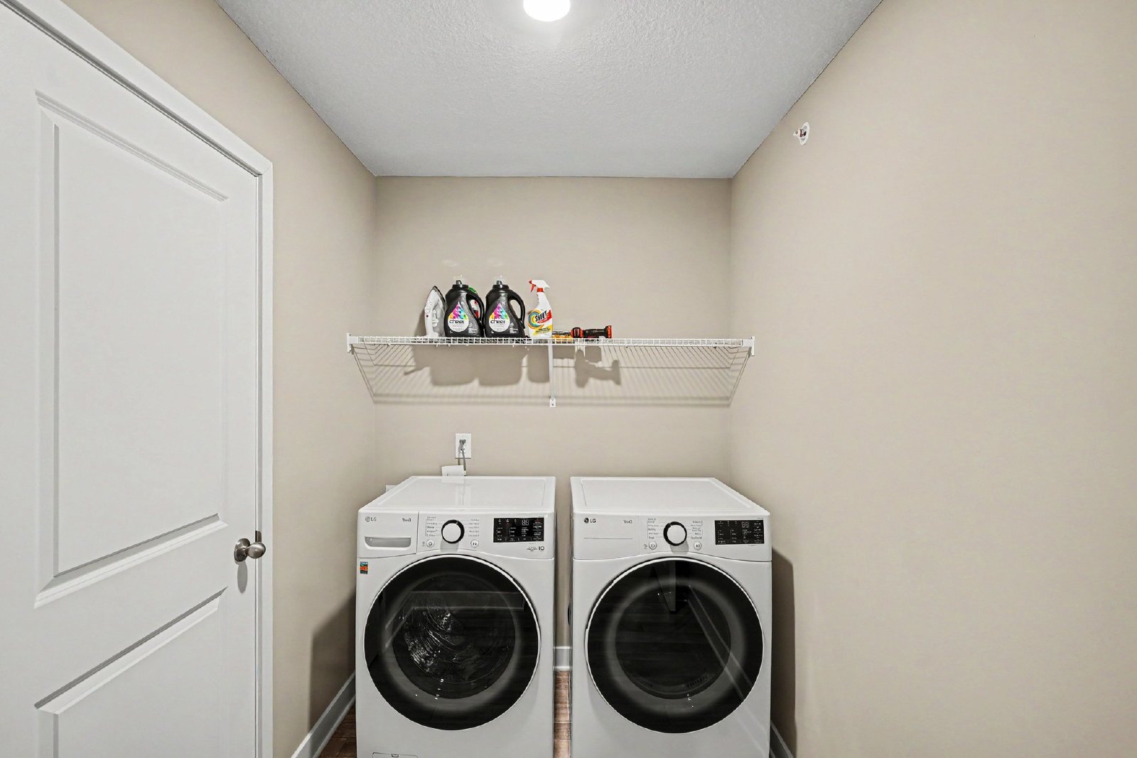 Kaylemore Trail, Rosemount (13860) LS KK1 - 1 property image