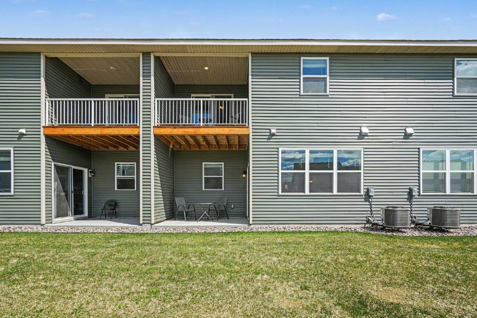 Kaylemore Trail, Rosemount (13860) LS KK1 - 1 property image
