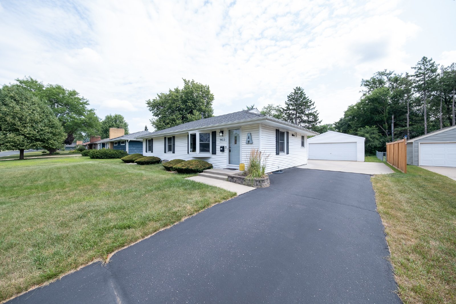 Chicago Avenue South, Bloomington (9433) RS DG1 - 1 property image