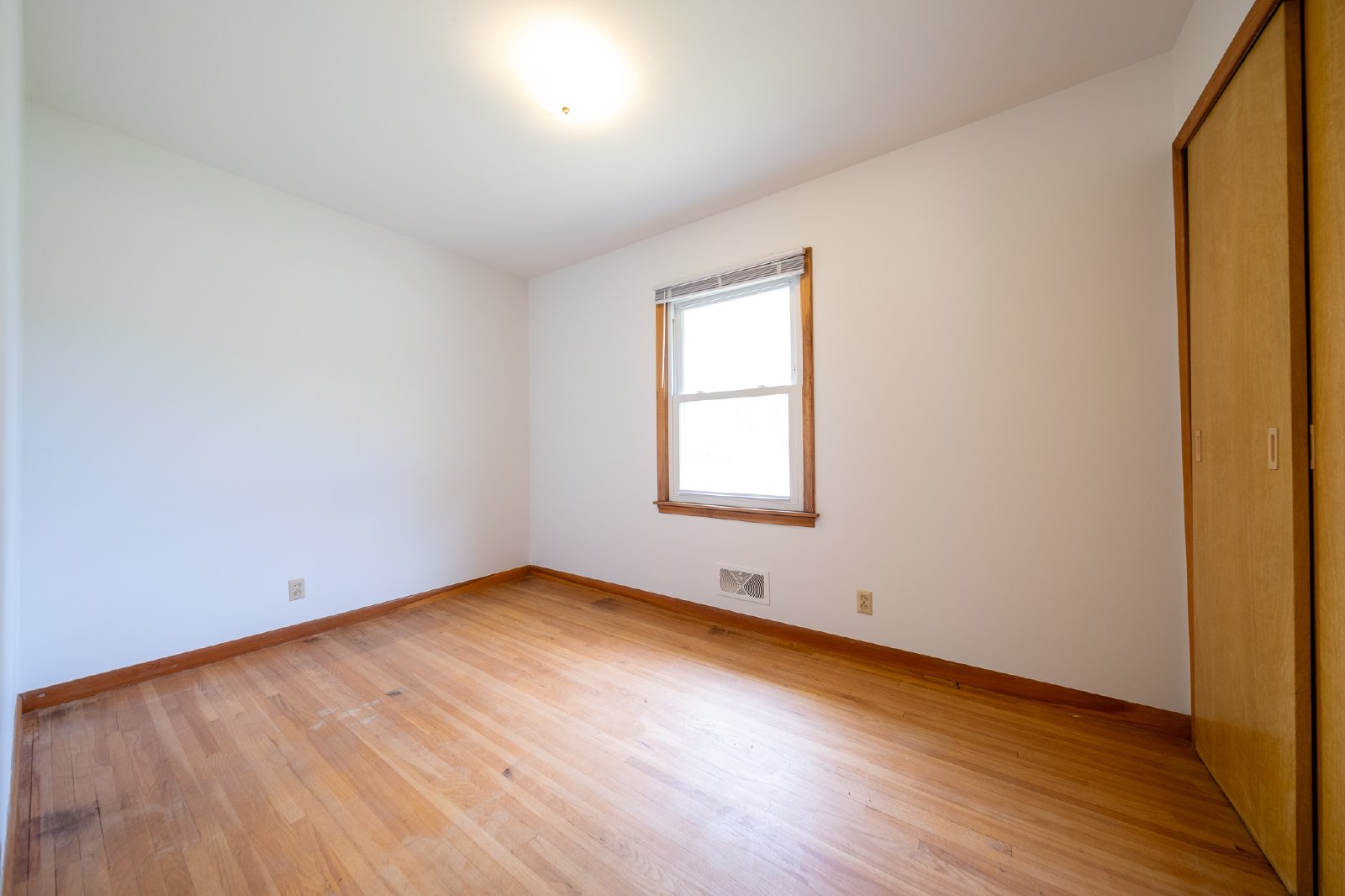 Chicago Avenue South, Bloomington (9433) RS DG1 - 1 property image