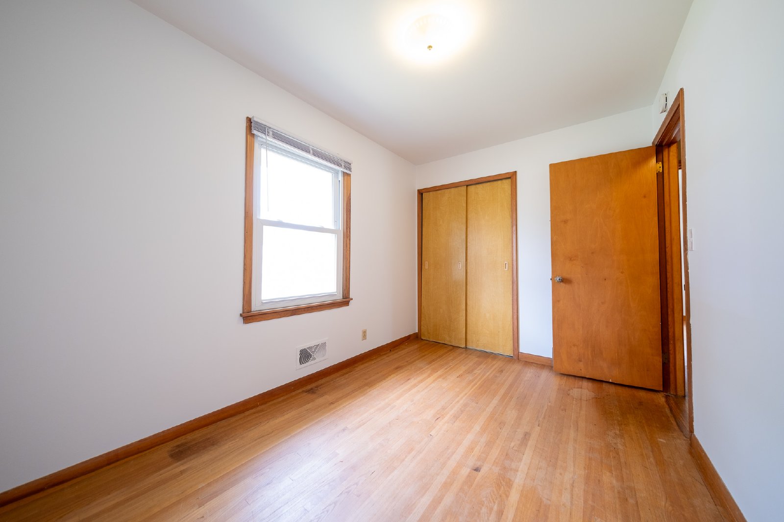 Chicago Avenue South, Bloomington (9433) RS DG1 - 1 property image