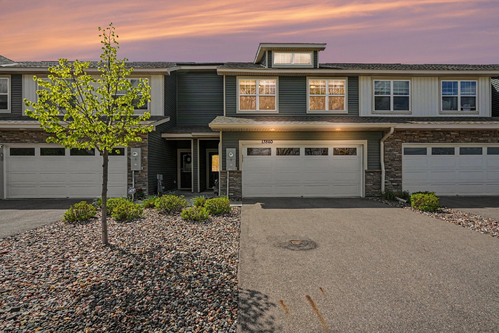 Kaylemore Trail, Rosemount (13860) LS KK1 - 1 property image