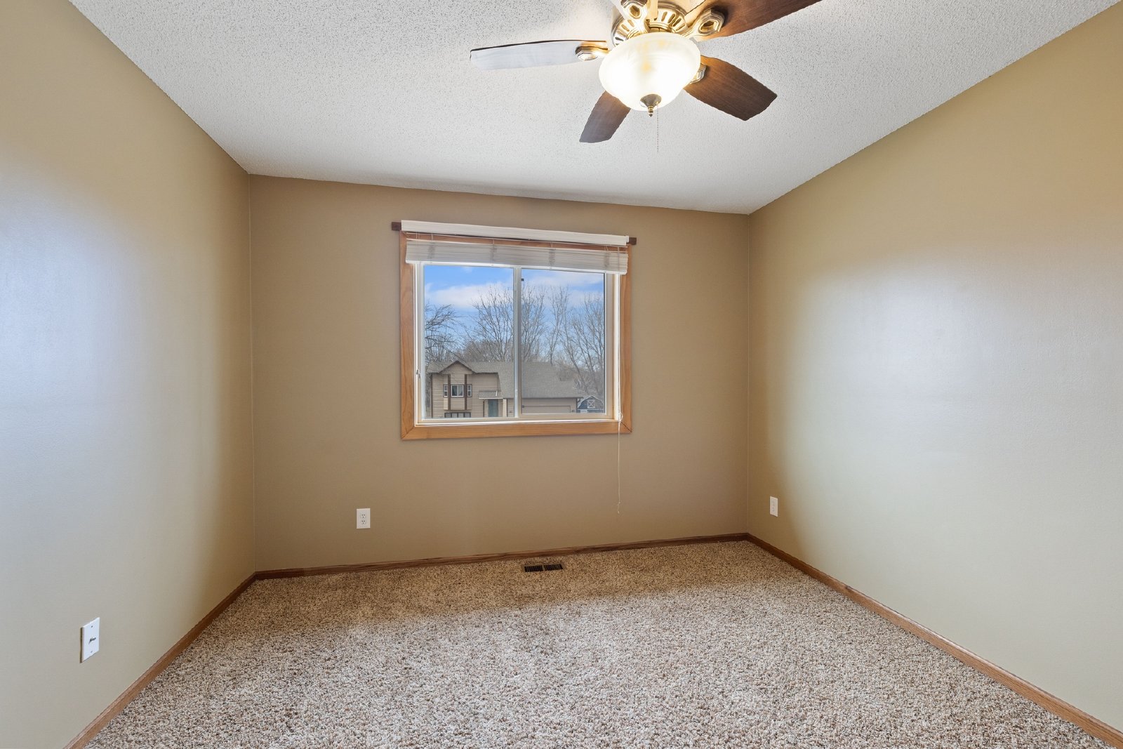 Glencoe Avenue, Lakeville (16940) JP KK1 **TPO** - 1 property image