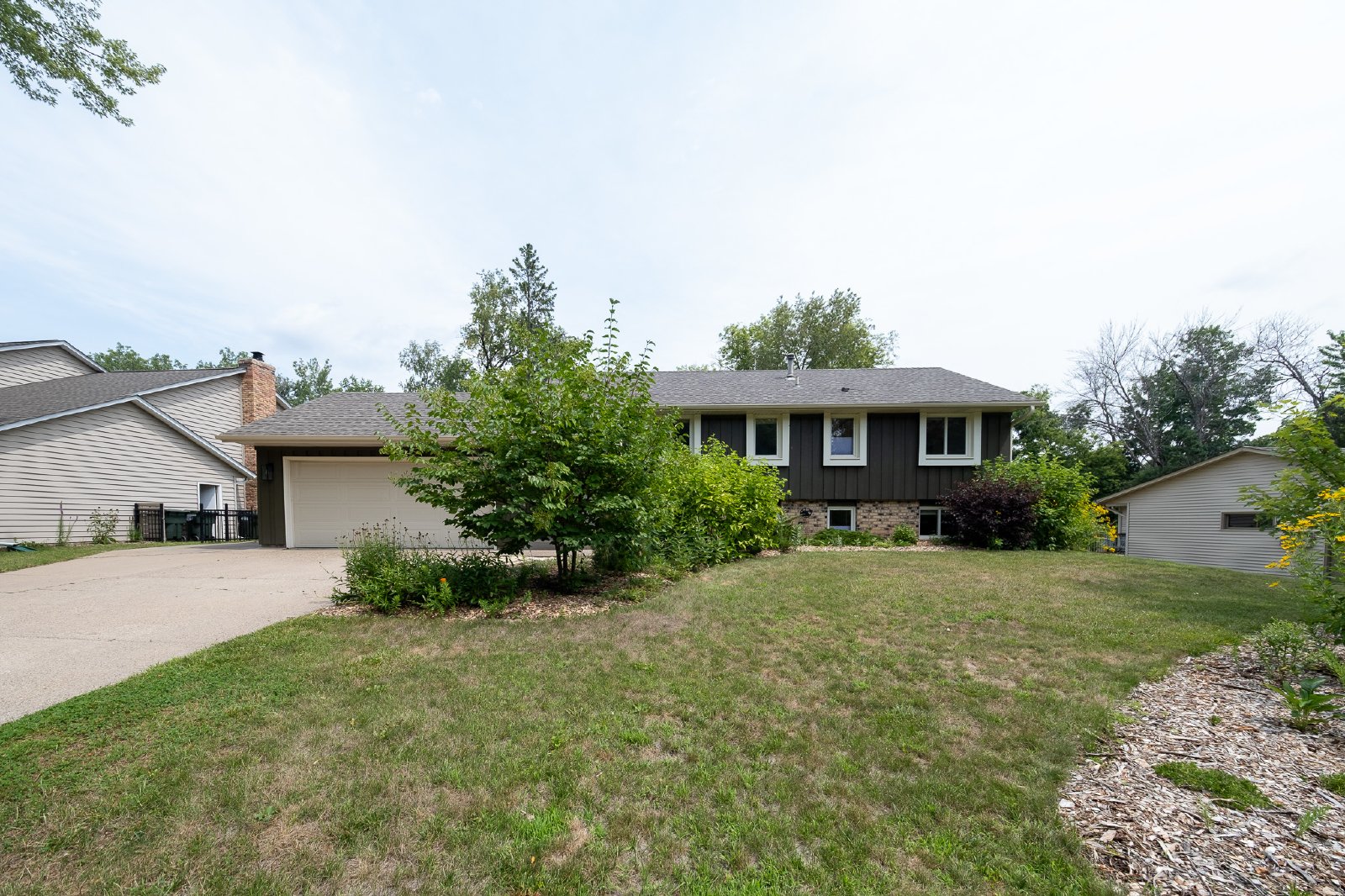 Everest Avenue, Apple Valley (13396) LS JS1 - 1 property image