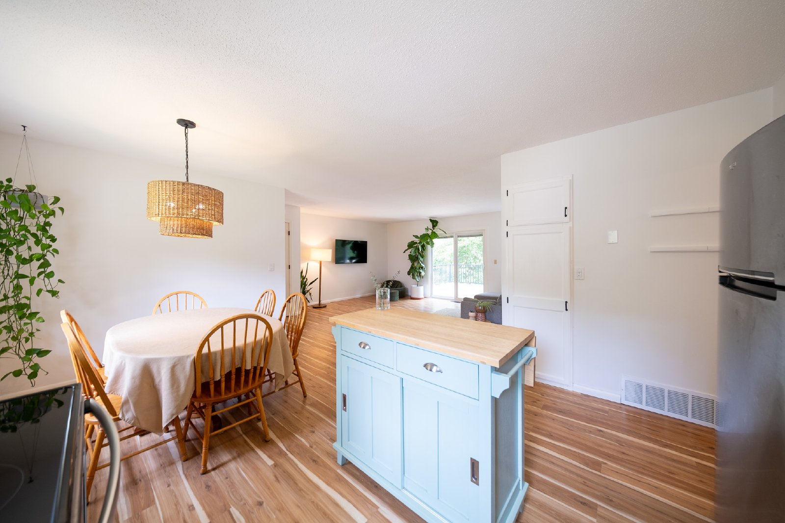 Everest Avenue, Apple Valley (13396) LS JS1 - 1 property image