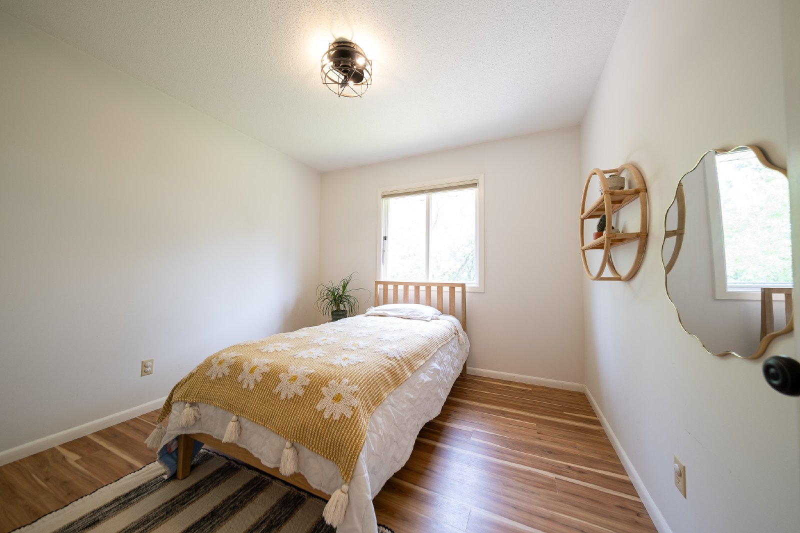 Everest Avenue, Apple Valley (13396) LS JS1 - 1 property image