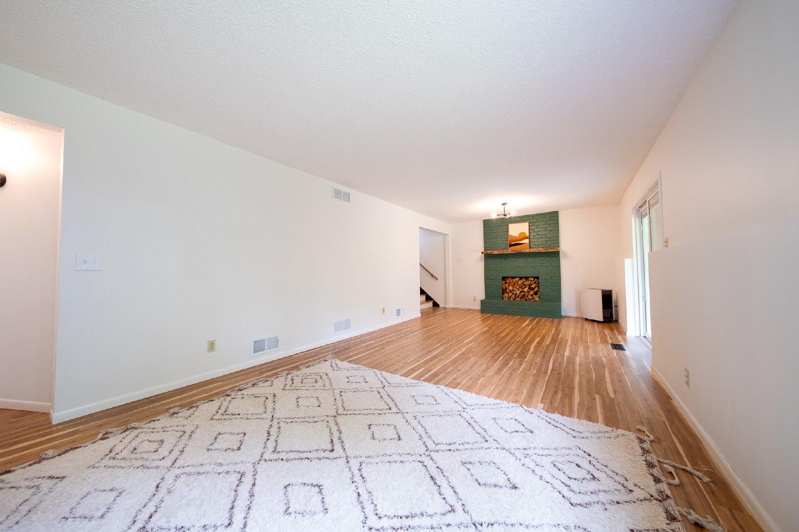Everest Avenue, Apple Valley (13396) LS JS1 - 1 property image