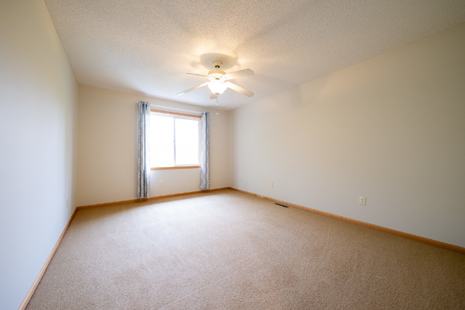 Crane Creek Lane, Eagan (591) RS KK1 - 1 property image