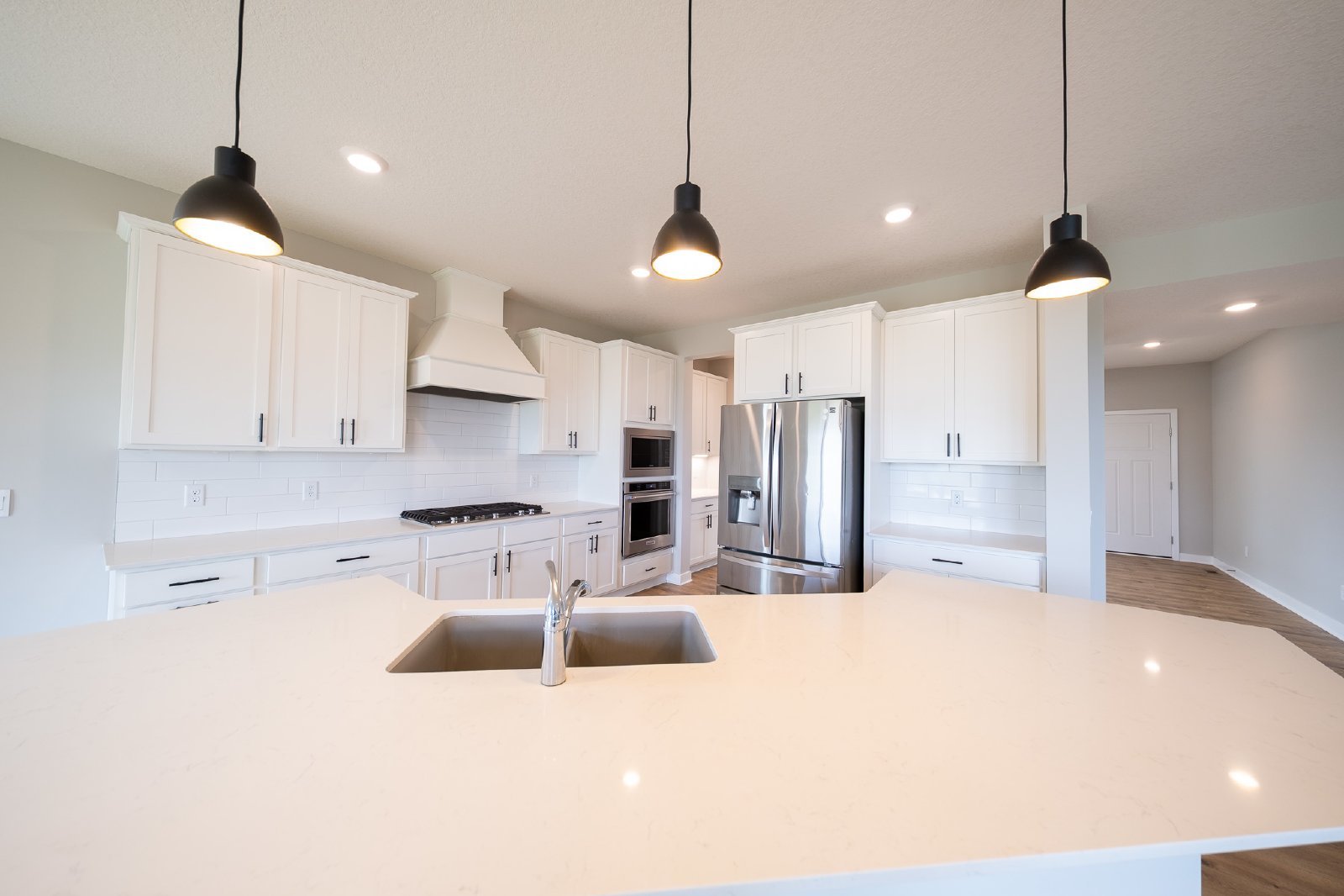 Bent Pine Lane, Woodbury (10704) MJ KK1 - 1 property image