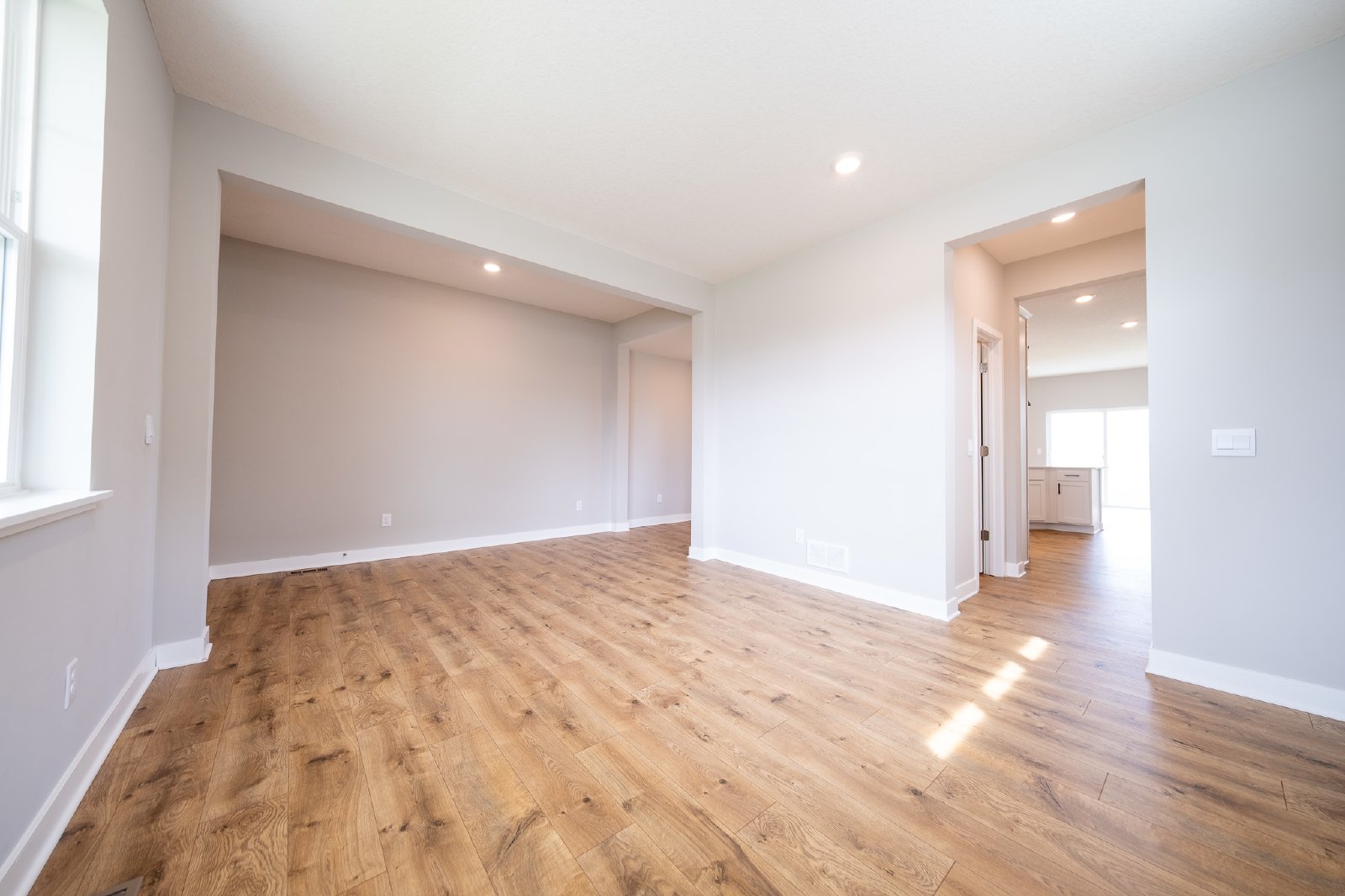 Bent Pine Lane, Woodbury (10704) MJ KK1 - 1 property image