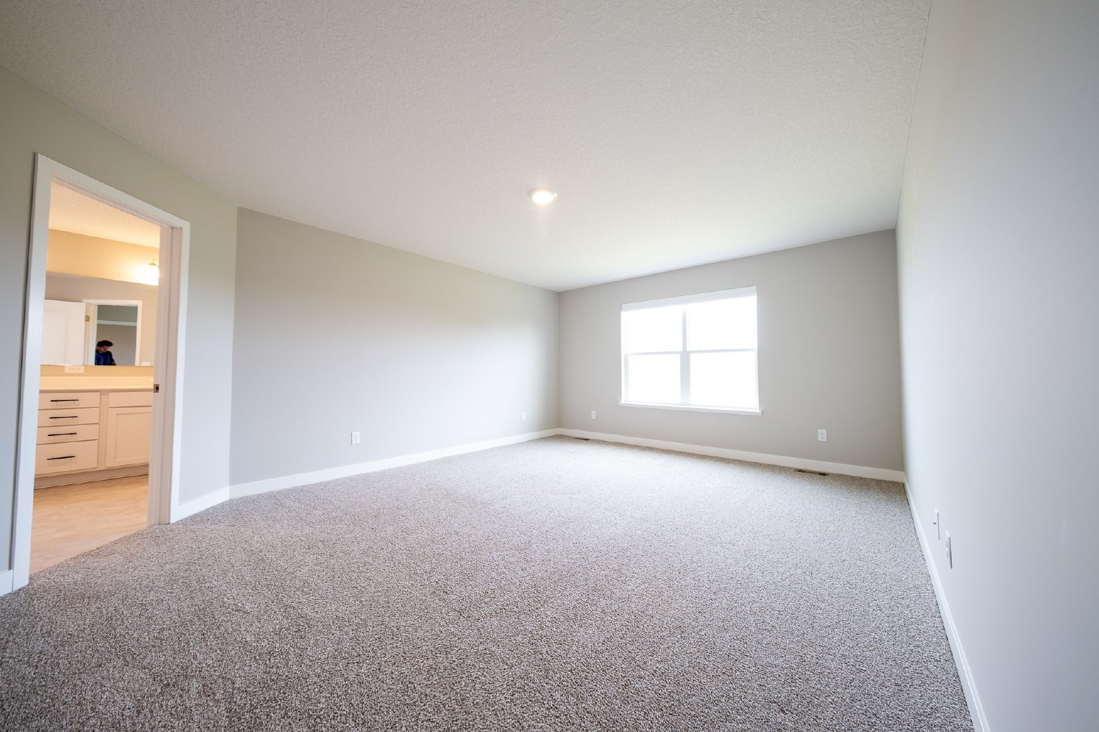 Bent Pine Lane, Woodbury (10704) MJ KK1 - 1 property image