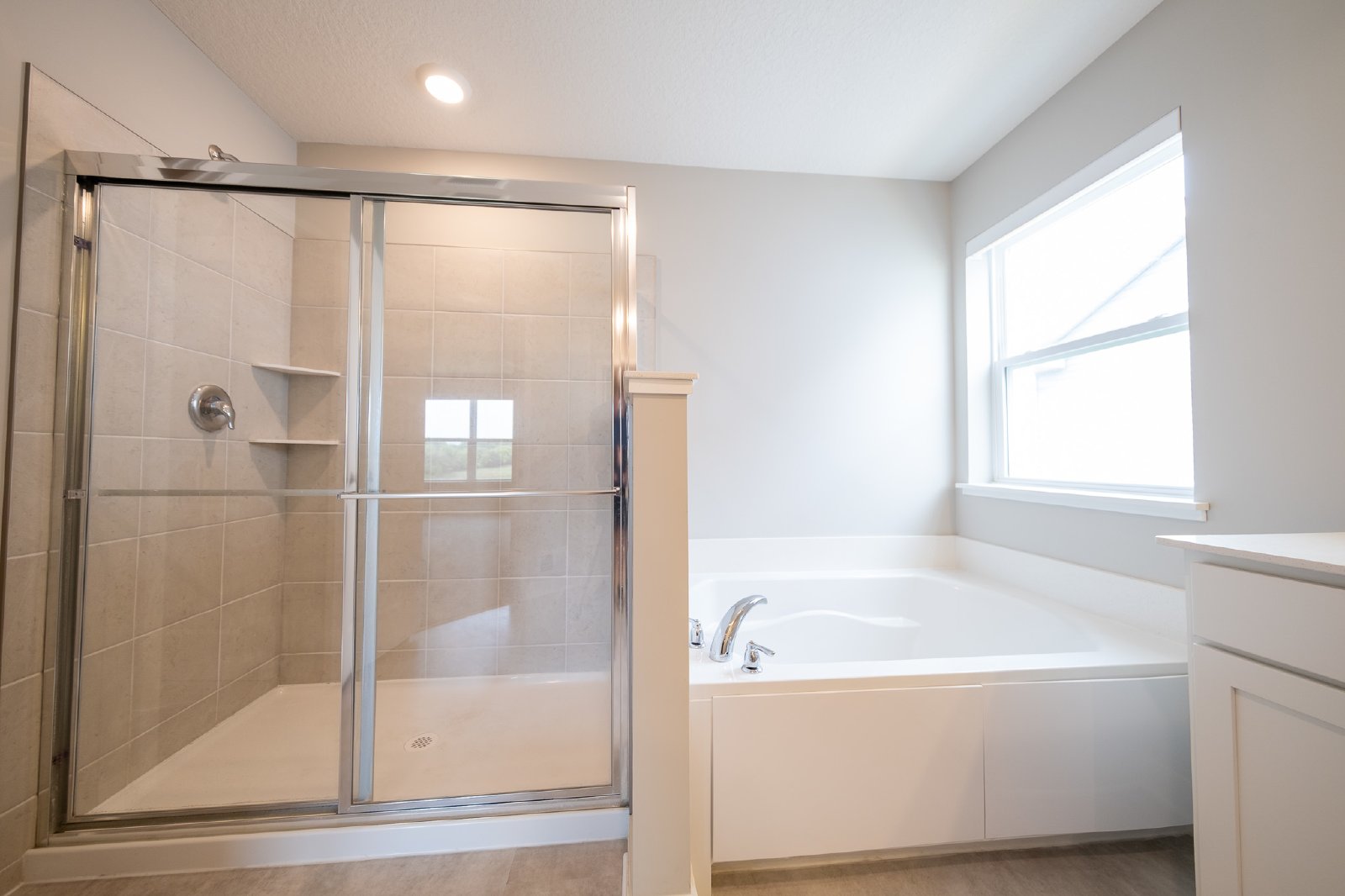 Bent Pine Lane, Woodbury (10704) MJ KK1 - 1 property image