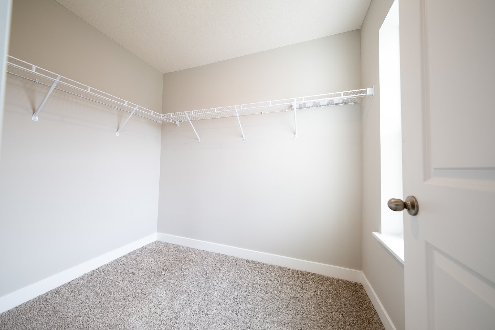 Bent Pine Lane, Woodbury (10704) MJ KK1 - 1 property image