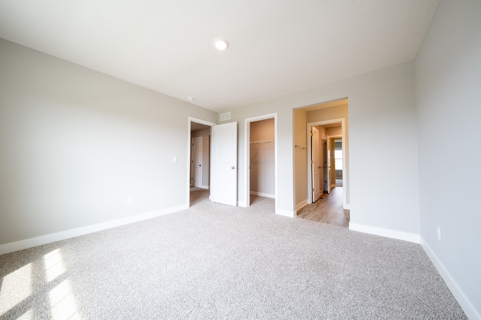 Bent Pine Lane, Woodbury (10704) MJ KK1 - 1 property image