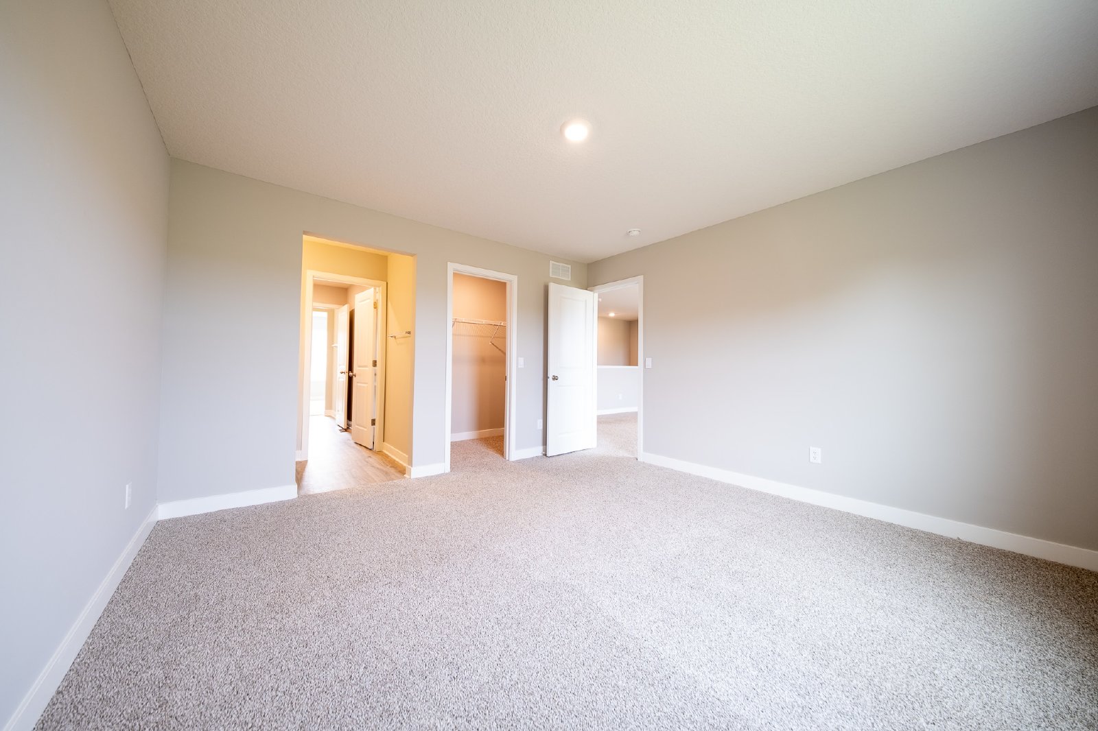 Bent Pine Lane, Woodbury (10704) MJ KK1 - 1 property image