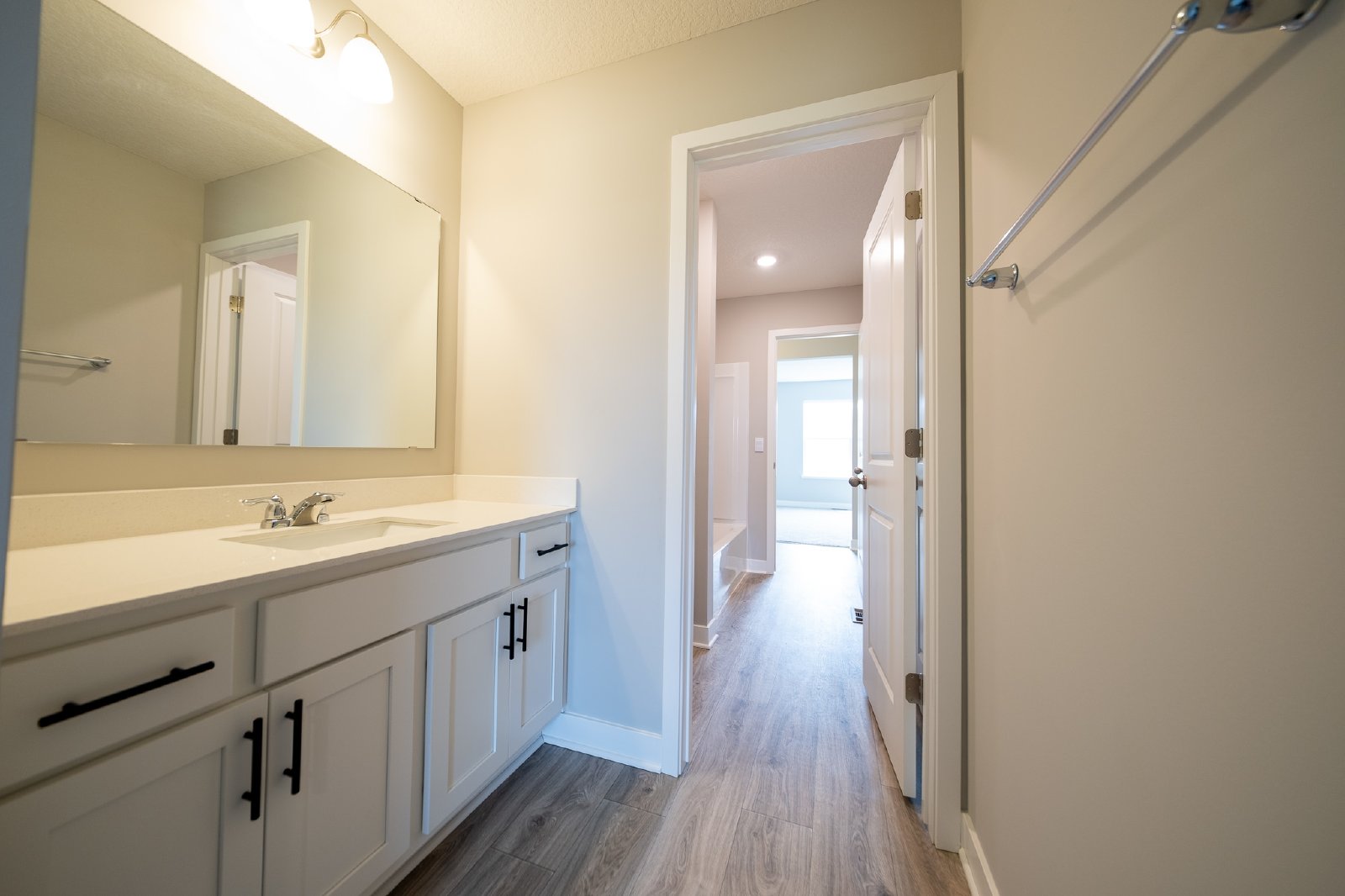 Bent Pine Lane, Woodbury (10704) MJ KK1 - 1 property image