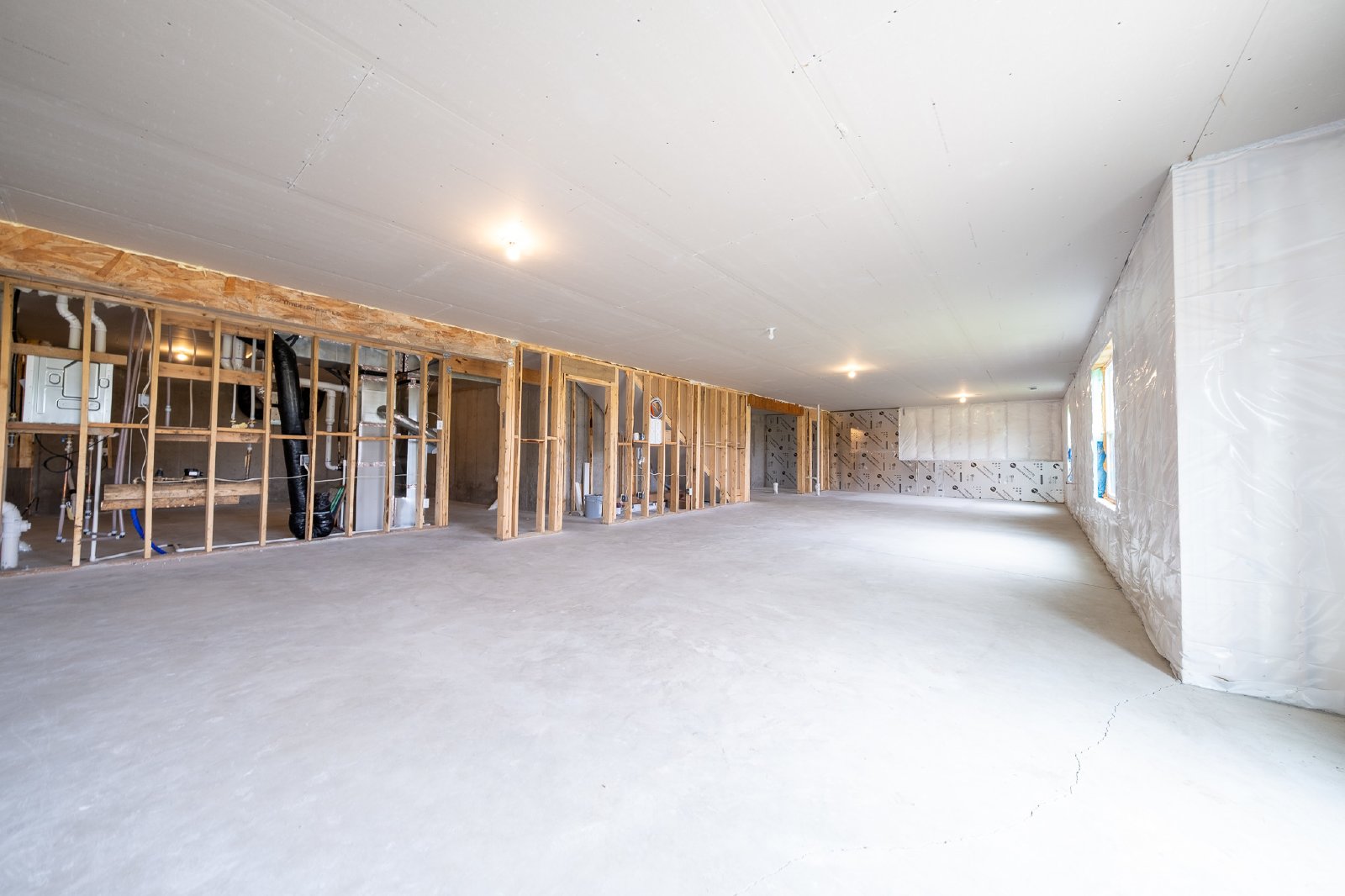 Bent Pine Lane, Woodbury (10704) MJ KK1 - 1 property image