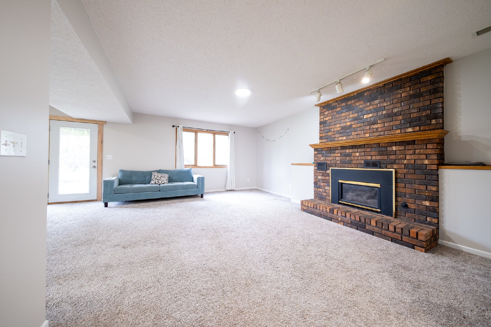 Franklin Trail Southeast, Prior Lake (16503) RS DG1 - 1 property image