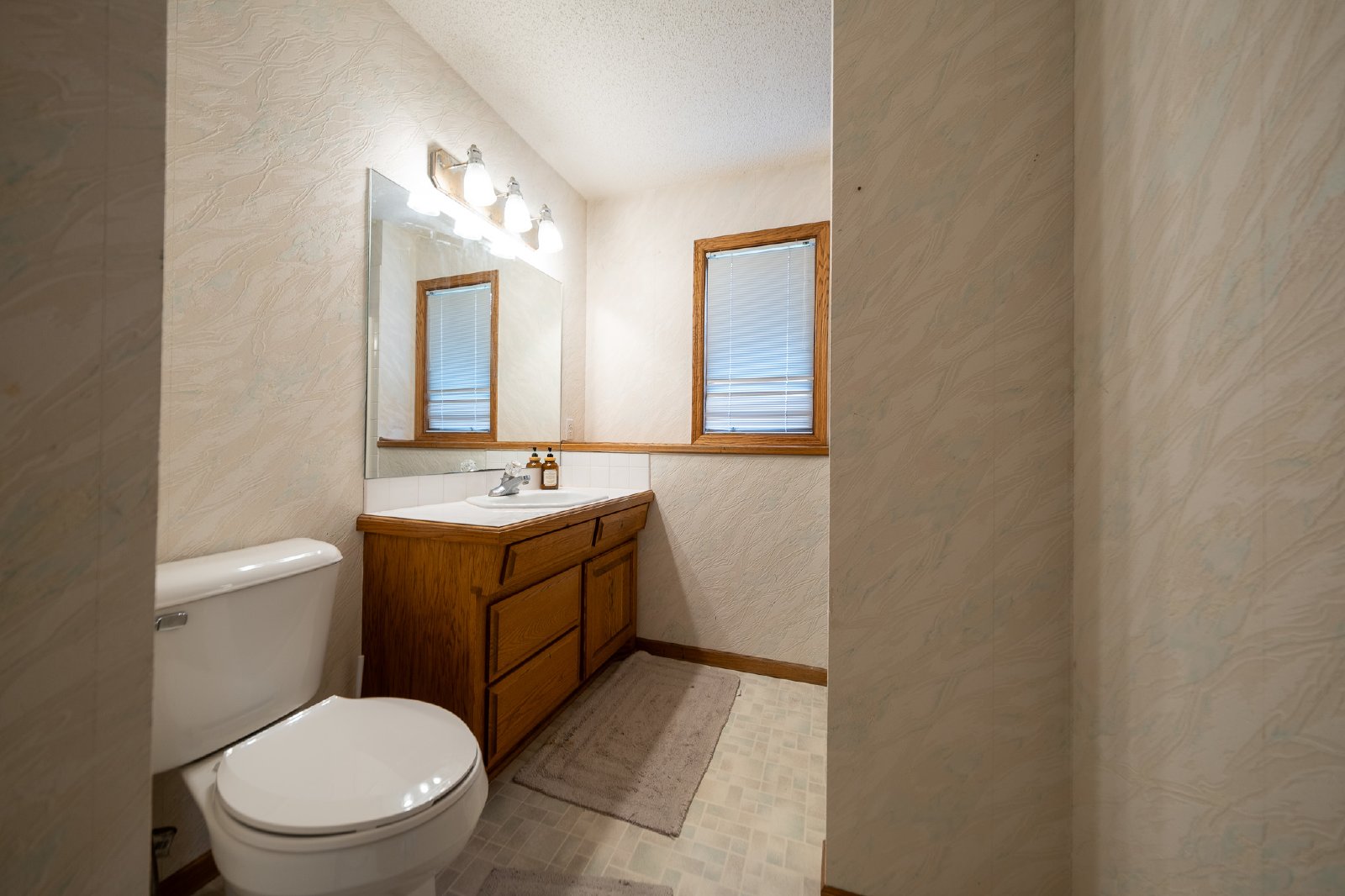 Franklin Trail Southeast, Prior Lake (16503) RS DG1 - 1 property image